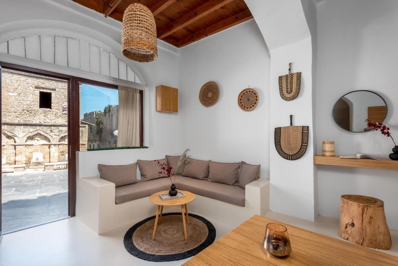 Voyaz Boutique Apartments & Suites -Old Town Rhodes City Екстериор снимка
