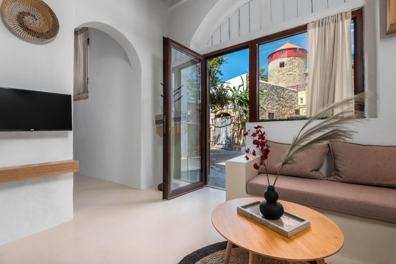Voyaz Boutique Apartments & Suites -Old Town Rhodes City Екстериор снимка